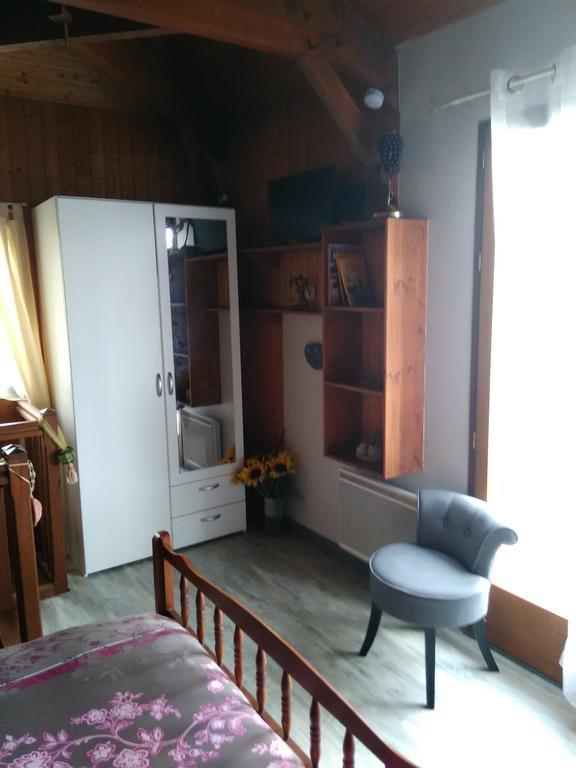 Chambre Chez L'Habitant Ambares-et-Lagrave Екстериор снимка