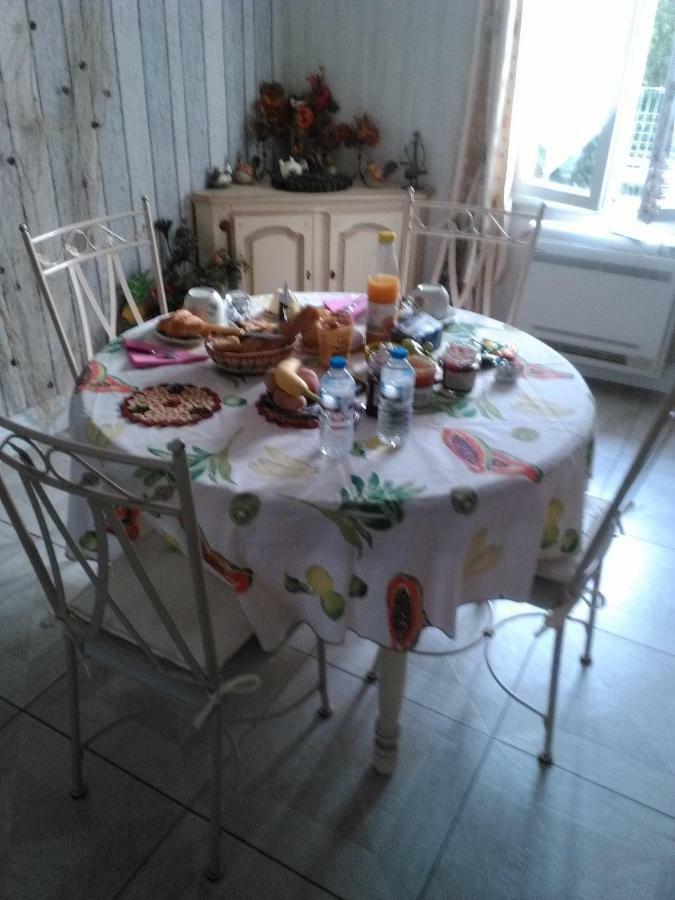 Chambre Chez L'Habitant Ambares-et-Lagrave Екстериор снимка